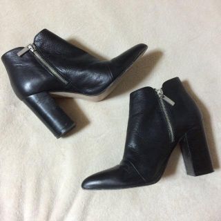 ザラ(ZARA)の値下げZARA♡レザーショートブーツ(ブーツ)