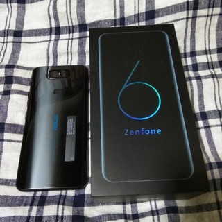 エイスース(ASUS)の中古美品 zenfone6 ブラック ZS630KL(スマートフォン本体)