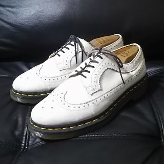 ドクターマーチン(Dr.Martens)の
希少ホワイト!ドクターマーチン高級ウィングチップローファー白26


(ドレス/ビジネス)