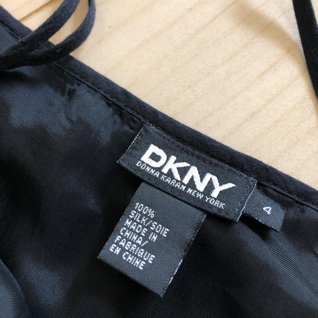 DKNY(ダナキャランニューヨーク)のDKNY シルク刺繍ワンピース レディースのワンピース(ロングワンピース/マキシワンピース)の商品写真