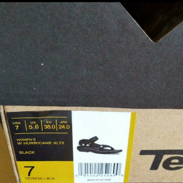 Teva(テバ)の値下げ！Teva ハリケーンXLT2 サンダル ブラック 24cm レディースの靴/シューズ(サンダル)の商品写真