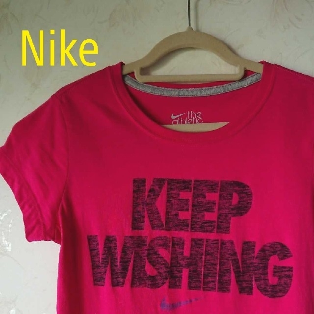 NIKE(ナイキ)のNike レディースM Tシャツ スポーツ/アウトドアのランニング(ウェア)の商品写真