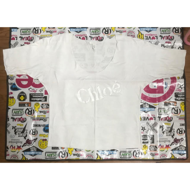 Chloe(クロエ)のchloe クロエ 白ロゴプリント トップス Tシャツ レディースのトップス(Tシャツ(半袖/袖なし))の商品写真