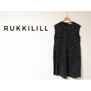 ルッキリル(rukkilill)のRUKKILILL ワンピース(ひざ丈ワンピース)