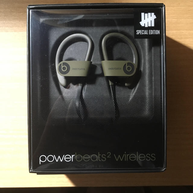 PowerBeats2 wireless Undefeatedオーディオ機器