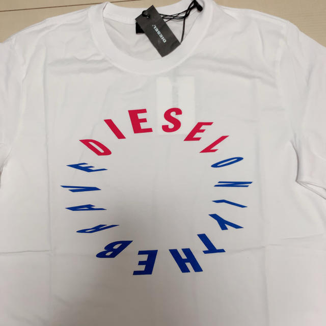 DIESEL(ディーゼル)のdiesel メンズ Mサイズ メンズのトップス(Tシャツ/カットソー(半袖/袖なし))の商品写真
