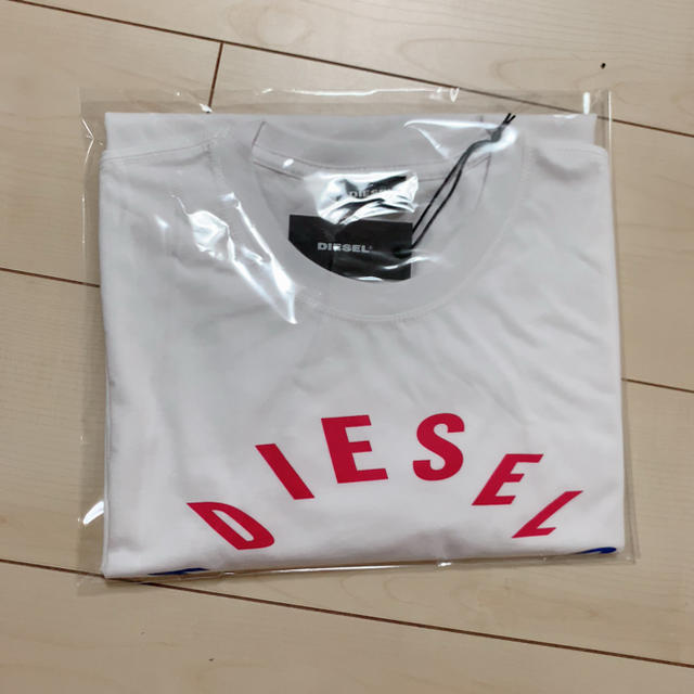 DIESEL(ディーゼル)のdiesel メンズ Mサイズ メンズのトップス(Tシャツ/カットソー(半袖/袖なし))の商品写真