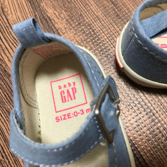 babyGAP(ベビーギャップ)のbaby GAP ベビーシューズ 女の子 キッズ/ベビー/マタニティのベビー靴/シューズ(~14cm)(その他)の商品写真