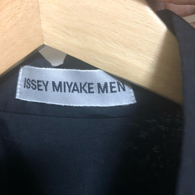 ISSEY MIYAKE(イッセイミヤケ)のISSEY MIYAKE MAN プリーツシャツ メンズのトップス(シャツ)の商品写真