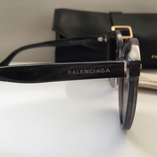 Balenciaga(バレンシアガ)の【新品未使用】BALENCIAGA サングラス レディースのファッション小物(サングラス/メガネ)の商品写真