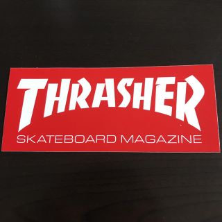 スラッシャー(THRASHER)の【縦6.5cm横15.3cm】THRASHER  boxロゴステッカーレッド(スケートボード)