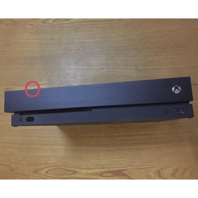 Xbox(エックスボックス)のXbox One X 本体 エンタメ/ホビーのゲームソフト/ゲーム機本体(家庭用ゲーム機本体)の商品写真