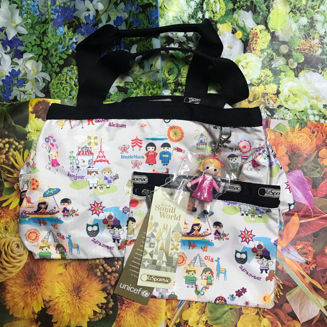 LeSportsac - ディズニー×レスポートサック イッツアスモールワールド モリーの通販 by あーみしゃん's shop