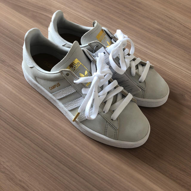 adidas(アディダス)の新品 adidas x IENA コラボ 23.5cm程 レディースの靴/シューズ(スニーカー)の商品写真