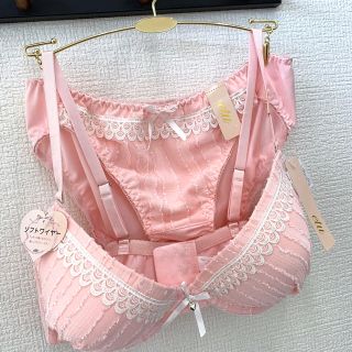 SALE【新品】Eカップ☆シンプルピンク ブラショーセット♡大きい E80LL(ブラ&ショーツセット)