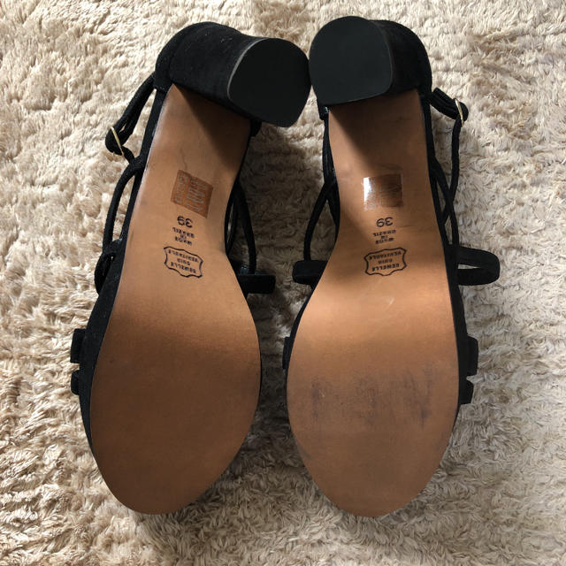 TILA MARCH(ティラマーチ)の新品未使用‼︎ TILA MARCH スエード サンダル レディースの靴/シューズ(サンダル)の商品写真