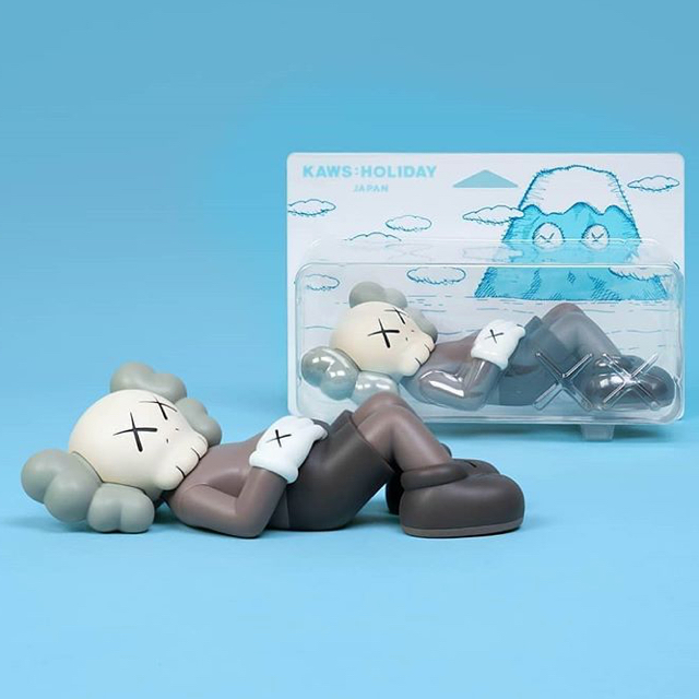 はビニール Dior - 【日本限定】 KAWS holiday コンパニオン Vinyl