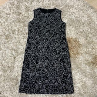 クレージュ(Courreges)の専用☆courreges 黒 ワンピース 花 切り抜き(ひざ丈ワンピース)