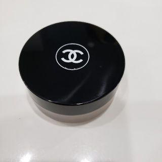 シャネル(CHANEL)のCHANEL  ヴィタルミエール ルース パウダー ファンデーション Ｎ°10(ファンデーション)