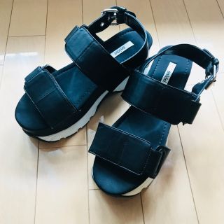 snidel 今期 バックル サンダル♡