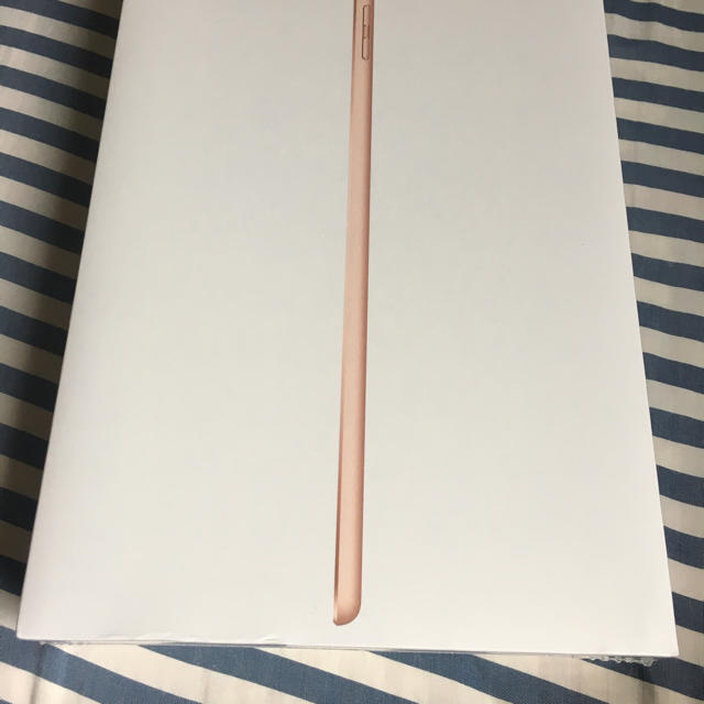 新品 ipad 32ギガ wi-fiモデル  第6世代（最新）