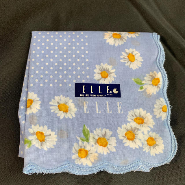 ELLE(エル)のELLE ハンカチ レディースのファッション小物(ハンカチ)の商品写真