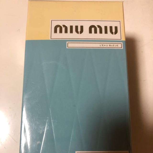 miumiu(ミュウミュウ)のMiuMiu ローブルー 100ml 蕾さん専用 コスメ/美容の香水(香水(女性用))の商品写真