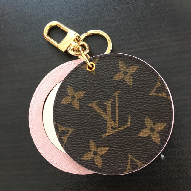 LOUIS VUITTON(ルイヴィトン)のルイヴィトン モノグラム ミラー その他のその他(その他)の商品写真