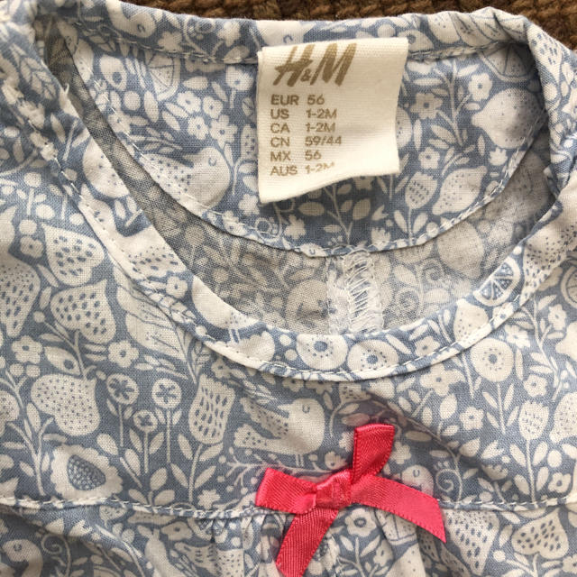 H&M(エイチアンドエム)の039 夏 女の子 カバーオール 56cm H&M キッズ/ベビー/マタニティのベビー服(~85cm)(カバーオール)の商品写真