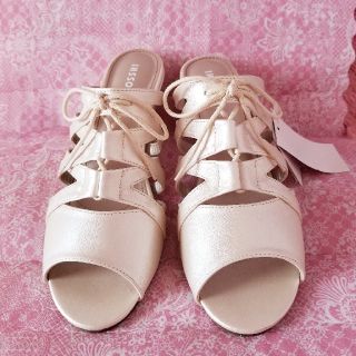 大きいサイズ5L編み上げサンダルホワイト👡(サンダル)