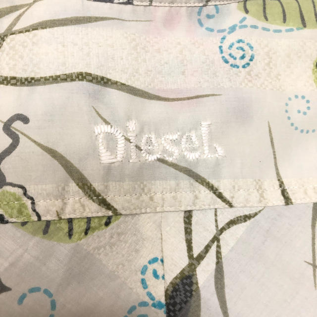 DIESEL(ディーゼル)の【値下げ！】DIESEL(ディーゼル)レディース 半袖シャツ レディースのトップス(シャツ/ブラウス(半袖/袖なし))の商品写真