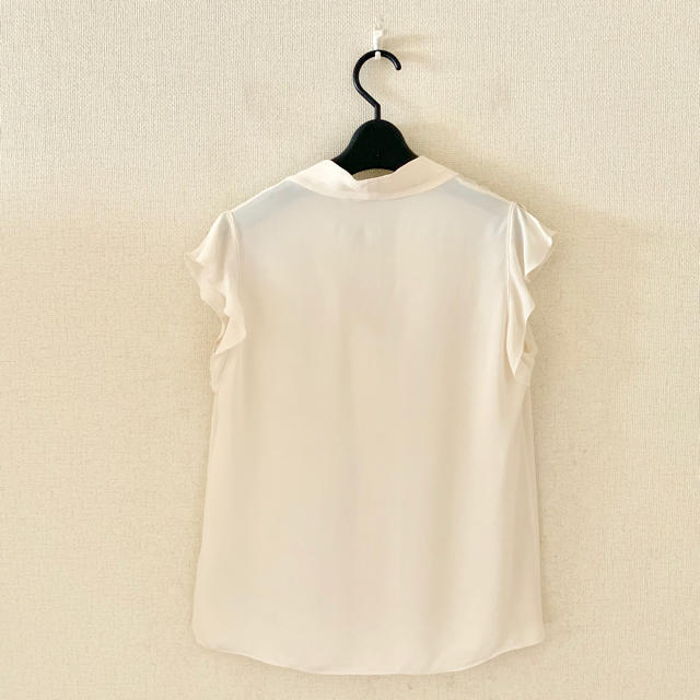 ELIE TAHARI♡シルク100%のプルオーバーシャツ レディースのトップス(シャツ/ブラウス(半袖/袖なし))の商品写真