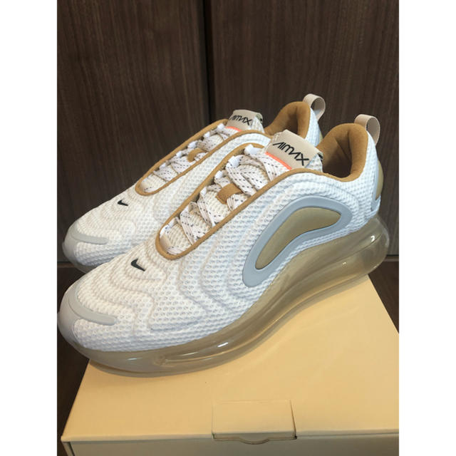 27.0 AIR MAX 720 エアマックス バニラ