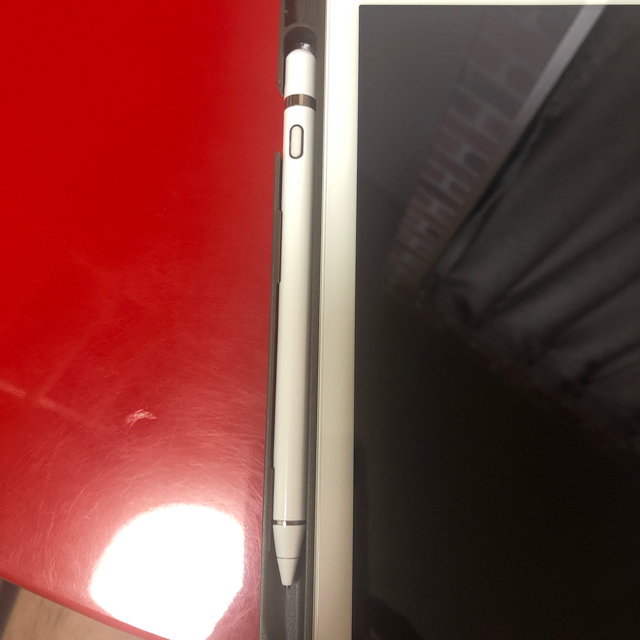 iPad第5世代 MP2G2J/A シルバー最終値下げ 3