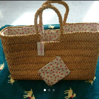 Cath Kidston(かごバッグ/ストローバッグ)のフリマアイテム一覧 Cath Kidston(かごバッグ/ストローバッグ)のフリマアイテム一覧
