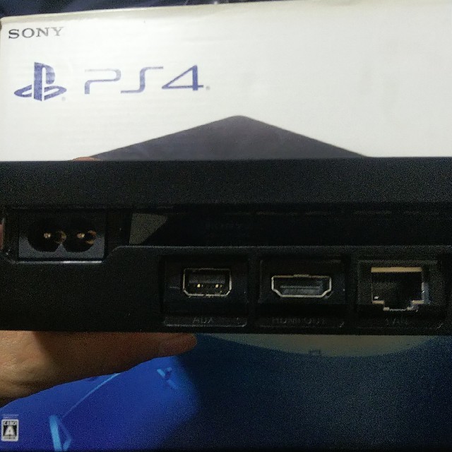 PlayStation4(プレイステーション4)のPS4 CUH-2000A 500GB エンタメ/ホビーのゲームソフト/ゲーム機本体(家庭用ゲーム機本体)の商品写真