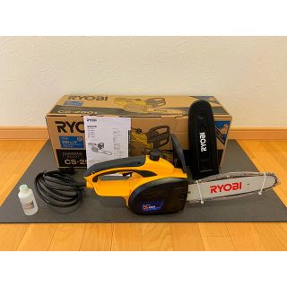 リョービ(RYOBI)の《新品》《送料無料》☆リョービ(RYOBI) チェンソー CS-2501 ☆(その他)