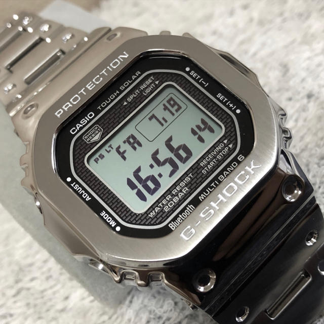 G-SHOCK(ジーショック)の【保証付】CASIO G-SHOCK GMW-B5000D-1JF 電波ソーラー メンズの時計(腕時計(デジタル))の商品写真