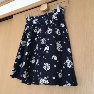 マジェスティックレゴン(MAJESTIC LEGON)のマジェスティックレゴン・花柄スカート(ミニスカート)