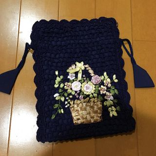 ミツコシ(三越)のバラ花かご 刺繍巾着(ポーチ)