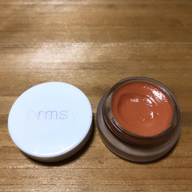 Cosme Kitchen(コスメキッチン)のrms beauty リップシャインモーメント コスメ/美容のベースメイク/化粧品(口紅)の商品写真