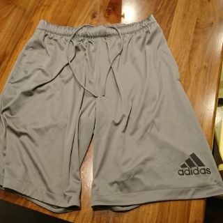 アディダス(adidas)のアディダス ハーフパンツ(ショートパンツ)