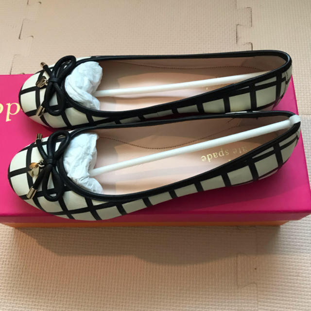 kate spade new york(ケイトスペードニューヨーク)の新品 ケイトスペード パンプス レディースの靴/シューズ(バレエシューズ)の商品写真