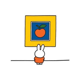 【ブルーナミニポスター006】うさこちゃんびじゅつかんへいく/りんご見ミッフィー(印刷物)