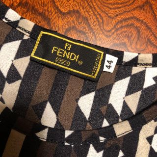 フェンディ(FENDI)のFENDI Tシャツ(Tシャツ(半袖/袖なし))