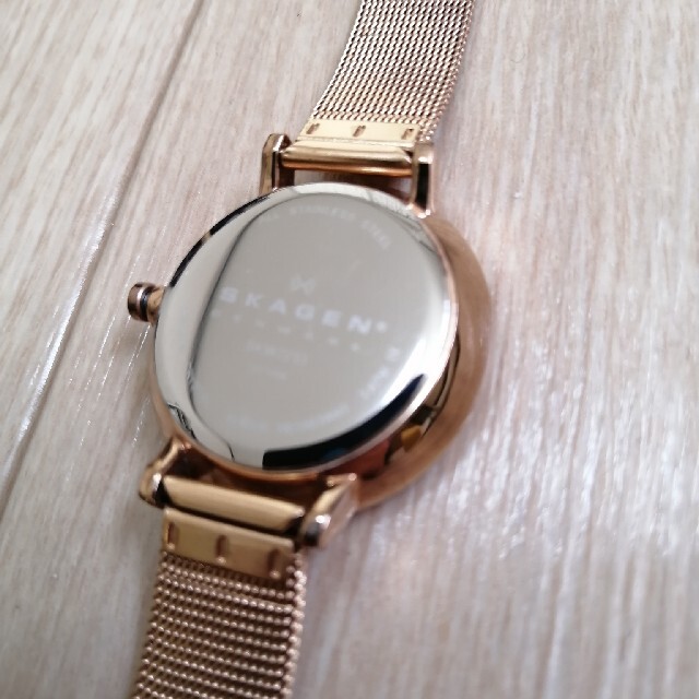 SKAGEN(スカーゲン)の特別価格！SKAGEN　ピンクゴールド　腕時計　レディース レディースのファッション小物(腕時計)の商品写真
