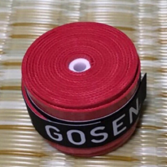 GOSEN(ゴーセン)のGOSENグリップテープ（赤） スポーツ/アウトドアのテニス(その他)の商品写真