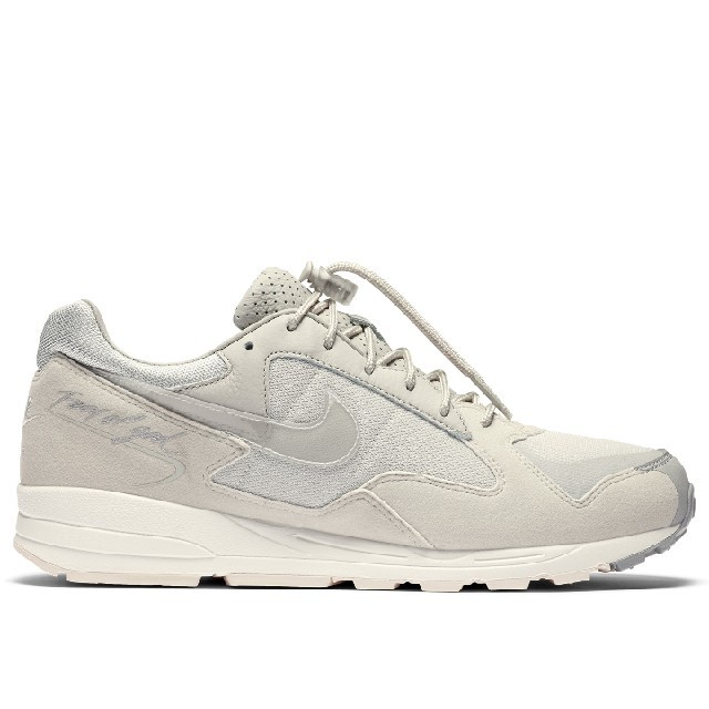 FEAR OF GOD(フィアオブゴッド)のNike x  FEAR OF GOD AIR SKYLON II  US9.5 メンズの靴/シューズ(スニーカー)の商品写真