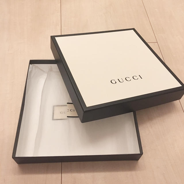 Gucci(グッチ)の新品♡GUCCIスカーフ空箱 レディースのバッグ(ショップ袋)の商品写真