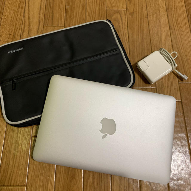 MacBook Air (11-inch, Late 2010) 4GBメモリDDR34GBストレージ